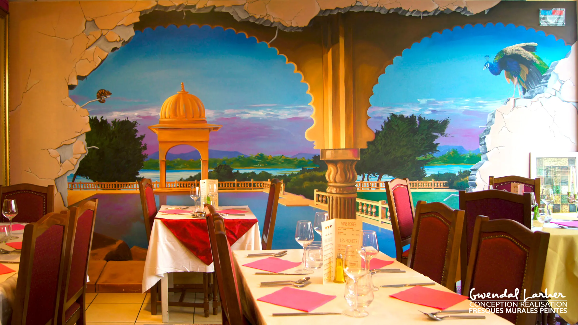 Trompe-l'œil de jardin exotique en salle, décoration intérieure du restaurant Shalimar à Brest